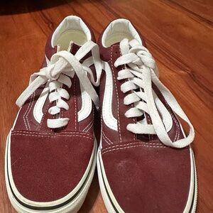 Vans old school sneaker. Maroon and white. Size 6 women’s